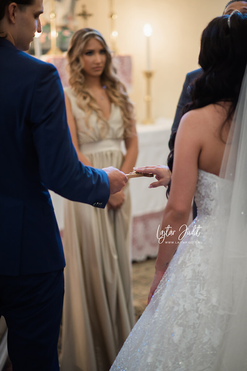 Esküvő fotózás - www.lajtarjudit.hu